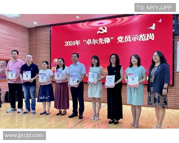 张秀英的足球人生:从草根到巅峰的深度对话与心路历程